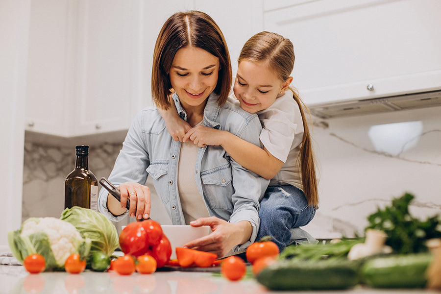 Mãe com filho - suplementação para mães e saúde feminina