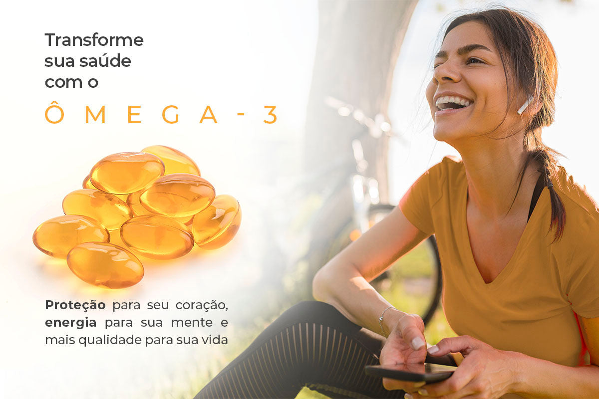 Mulher sorrindo com cápsulas de ômega 3 - como tomar ômega 3 corretamente